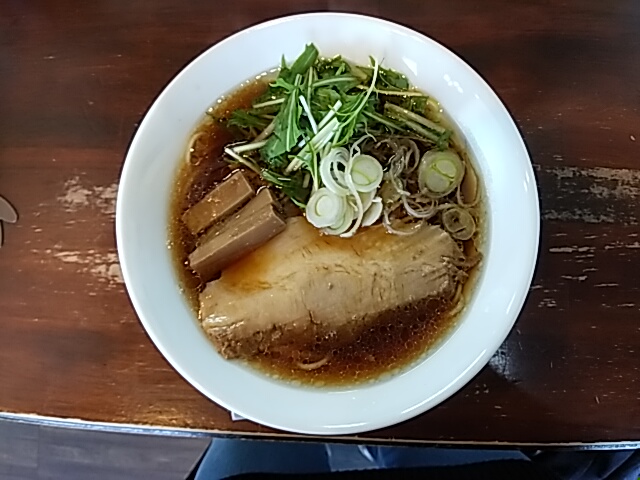 鰹だしラーメン